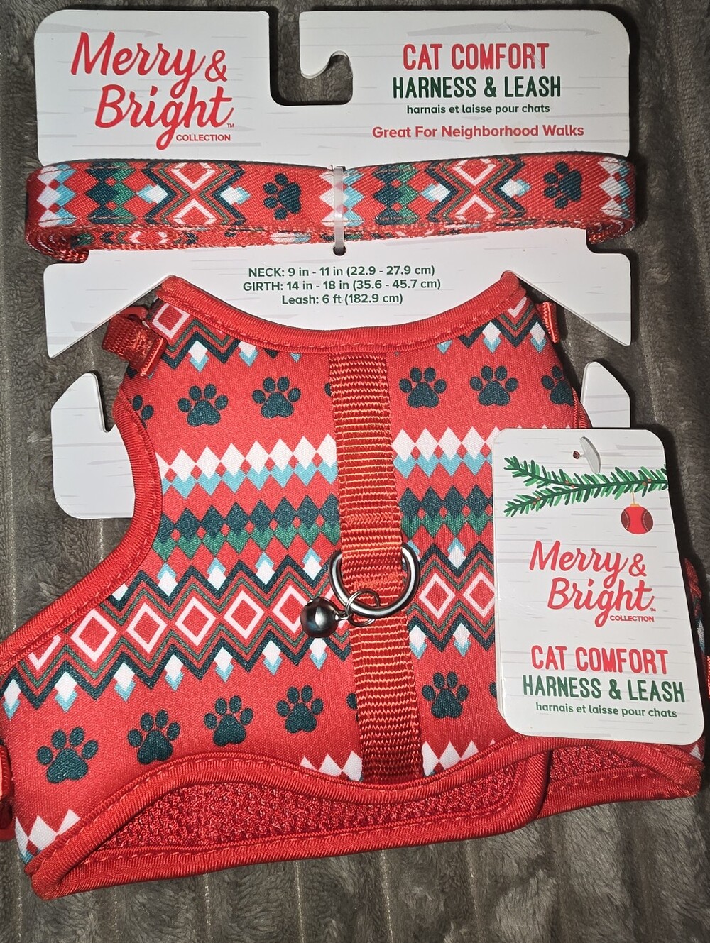 Merry & Bright Cat Comfort Harness & Leash Set - Red Diamond Pattern